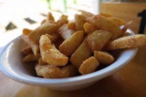 Mavis's chips – golden beauties 