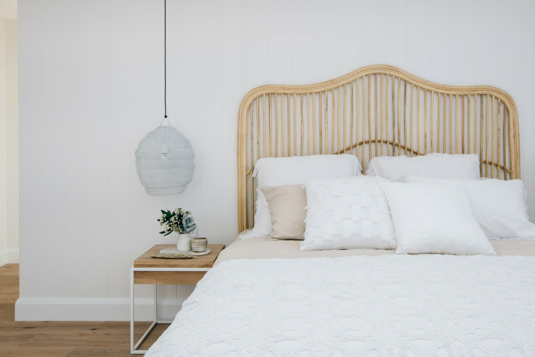 How To Style The Perfect Coastal-inspired Guest Bedroom - Shesociety